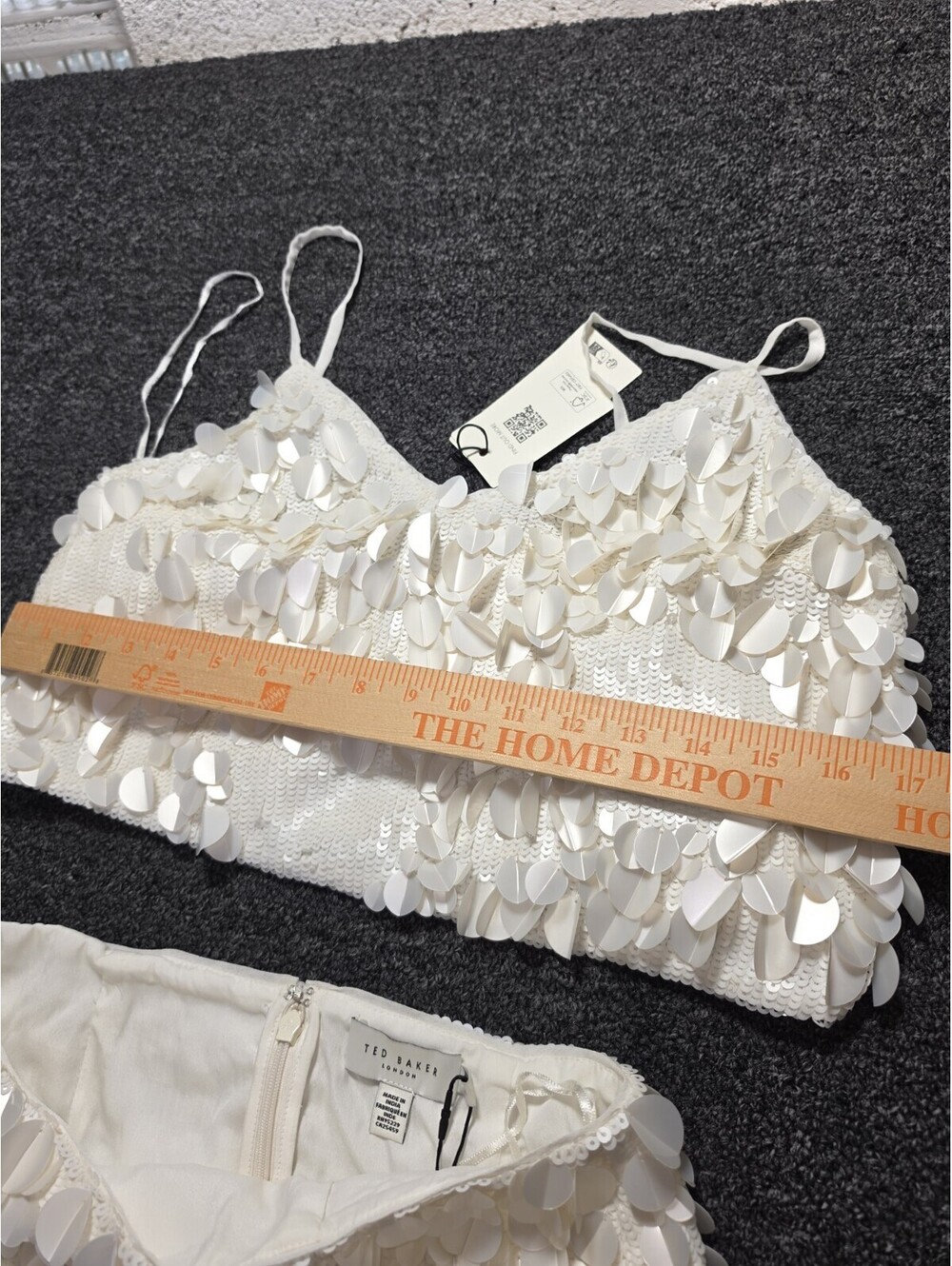Ted Baker London Ivory Sequin 2 Piece Set Crop Top Mini Skirt NWT Size 2 - Picture 9 of 16
